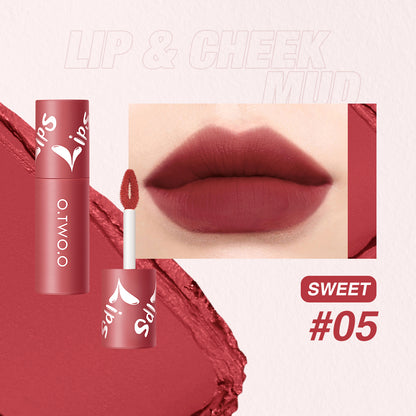 Long-Lasting Matte Lipstick