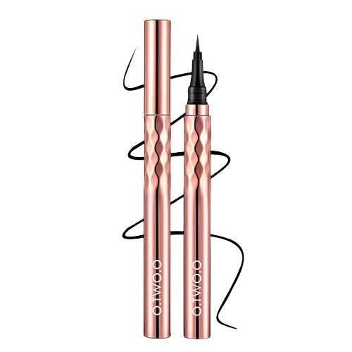 Ultra Slim Transfer Proof Graphic Eyeliner